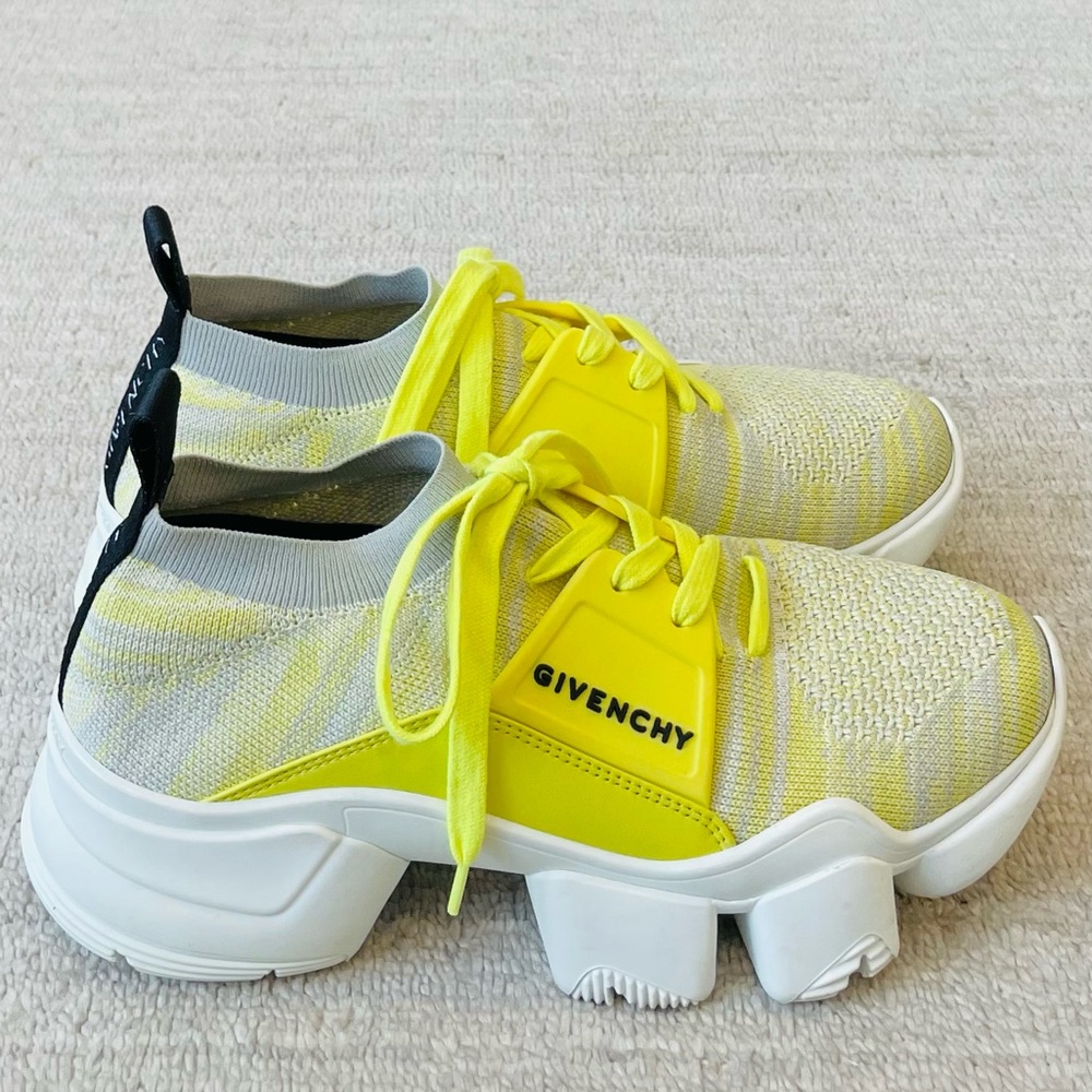 Givenchy Jaw Knit Sneakers